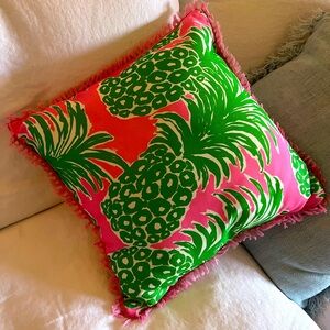 Lilly Pulitzer ☀️🌴🌊💕 Reversibld Pillow, 16.5 x 16.5
